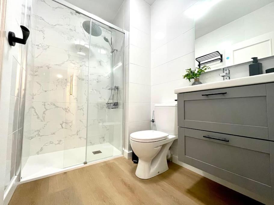 Elegancia Junto Al Rectorado. Apartamento